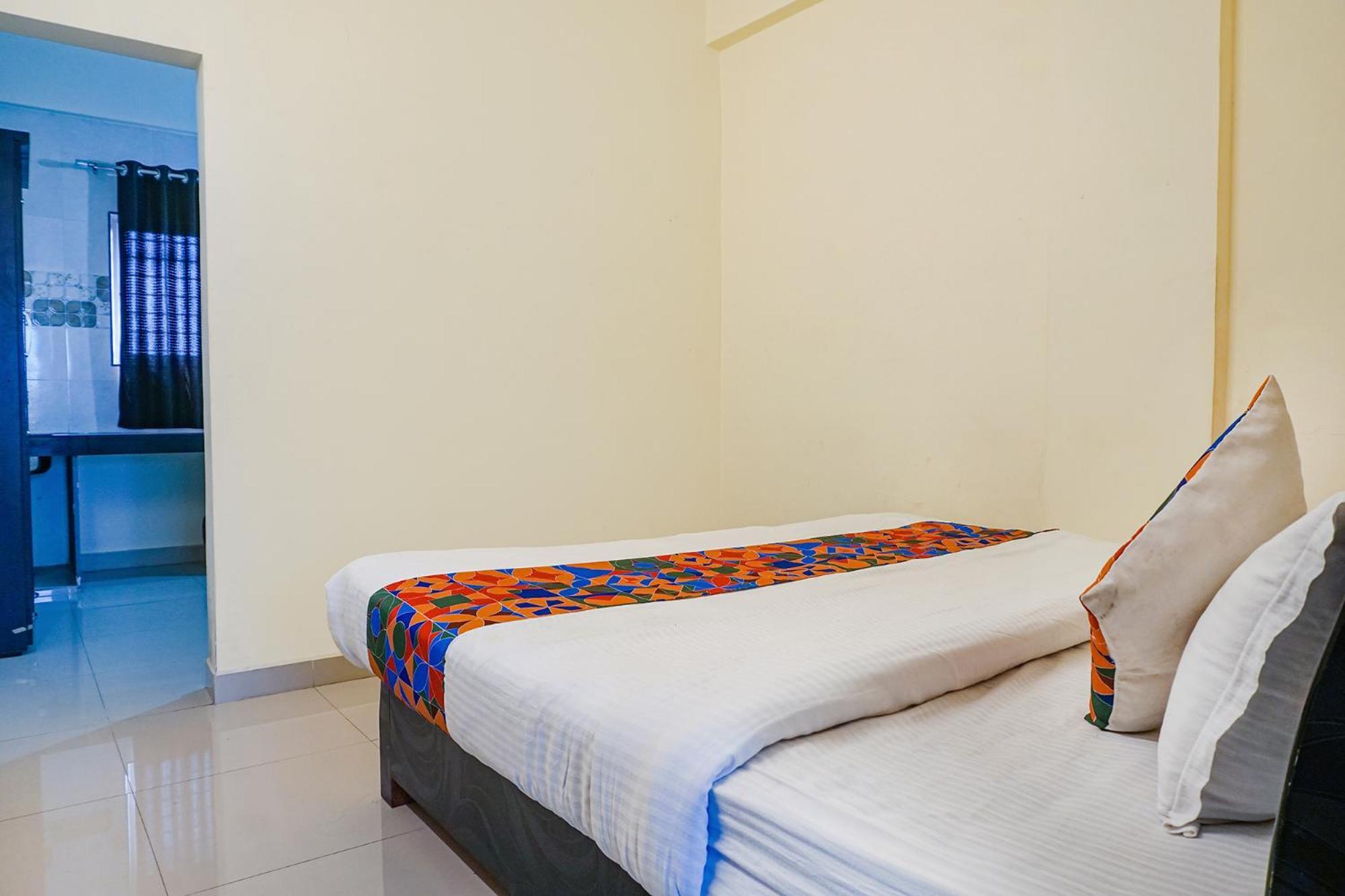 Fabexpress Vaishnav Inn Talegaon Dabhade Ngoại thất bức ảnh