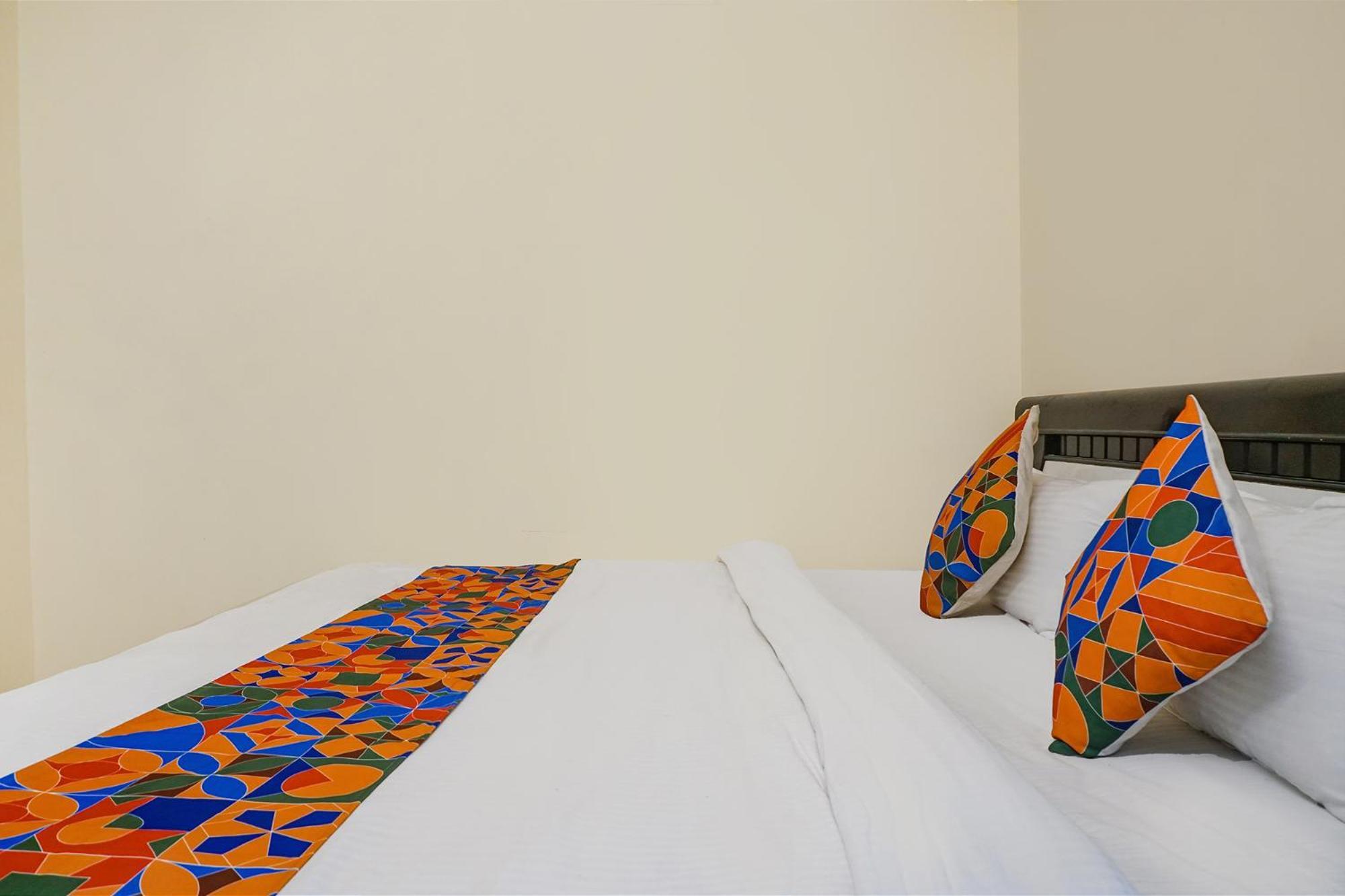 Fabexpress Vaishnav Inn Talegaon Dabhade Ngoại thất bức ảnh